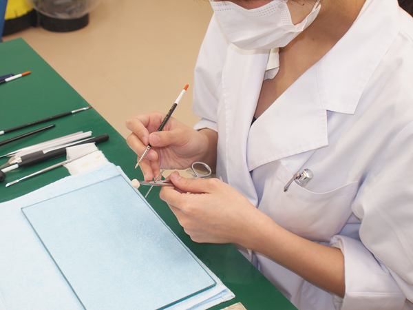 歯科技工士兼歯科助手求人情報